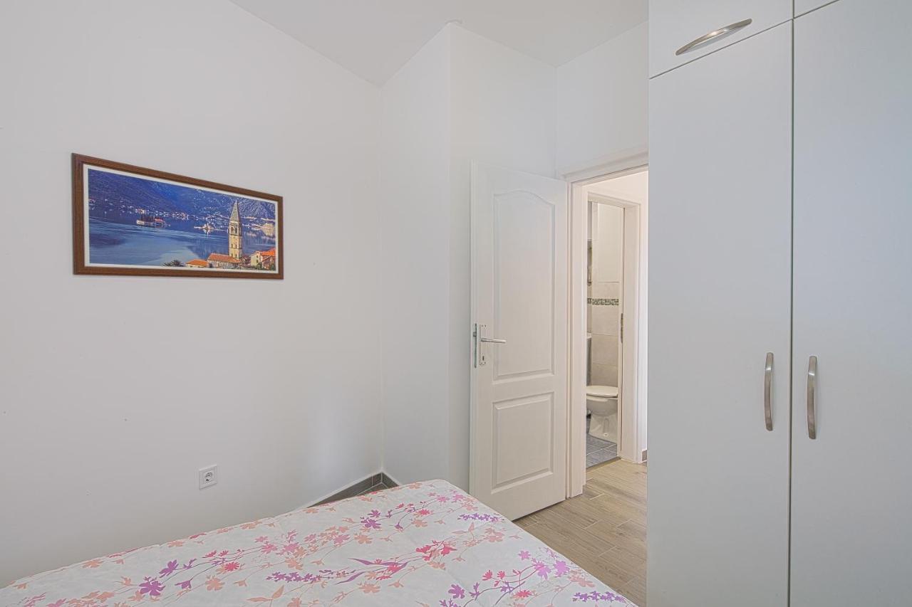 Apartment Kotor Bay ภายนอก รูปภาพ